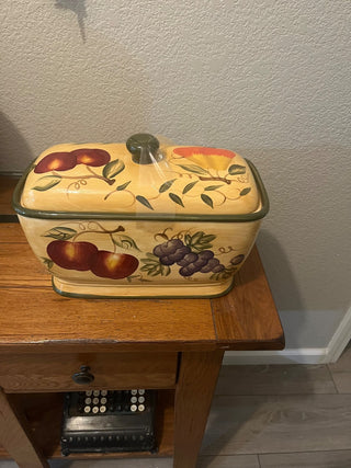 Glass Bread Box|129467