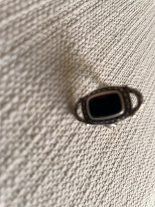 Vintage black Onyx and silver ring size 7