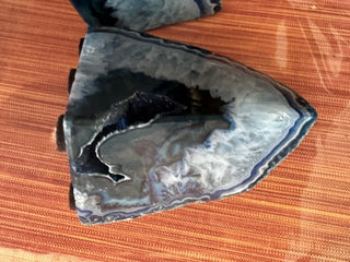 #62 VV Agate approx. 1 lb small book ends or home decor.  X2 MTS