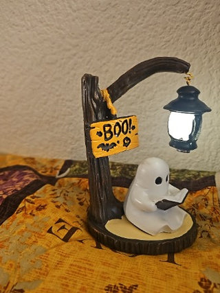 Ghost Reader with Light Up Latern