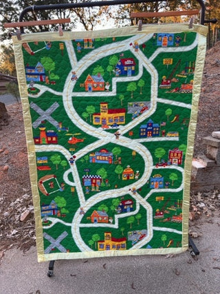 “Teddy Bear Town" playmat quilt