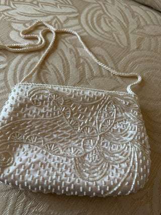 Vtg. Imperial Fashion white beaded clutch, braided strap, zipper close 8"x5.5" RCD