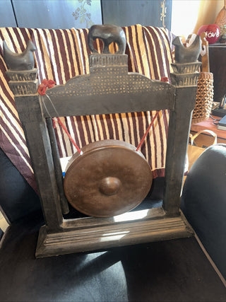 Vintage Asian Thai or Indonesian bronze 8" Kemong Gong on a carved wooden Stand #62 VV MTS