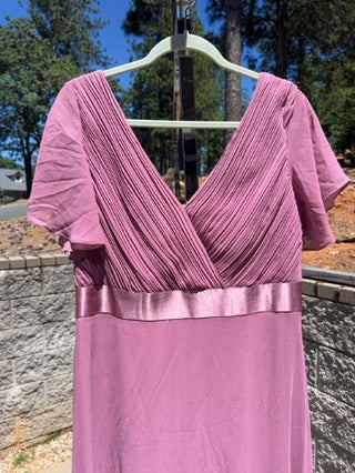 Ever Pretty Sparkling Short Sleeve V-Neck Ribbon Waist A-Line Bridesmaid Dress Size 4XL