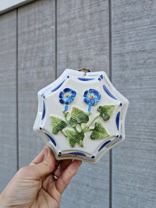 Vintage Italian Enamel Mold and wall hanging RSV|81709