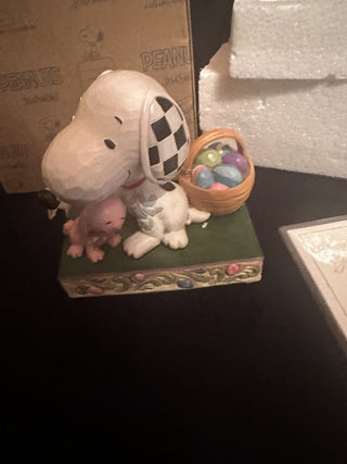 Jim Shore Easter Surprises Polyresin Peanuts Snoopy Easter Basket  #62 VV MTS