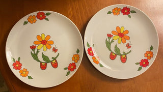 Vintage Collectible  Interpur Farm Girl Plates Set 2