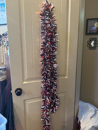Patriotic Mettalic tinsel garland 9'