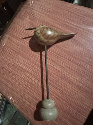 Vintage Hand Carved bird with pointy beak #62 VV MTS