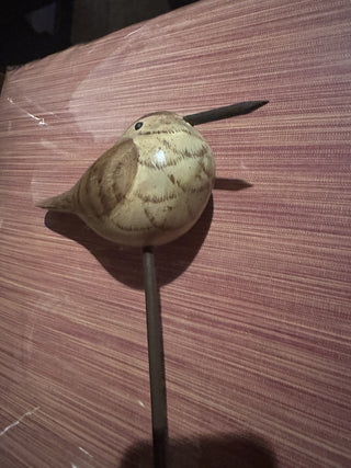 Vintage Hand Carved bird with pointy beak #62 VV MTS