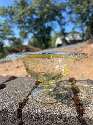 1930s Paden City Yellow Glass Bowl Gothic Garden Etched Design