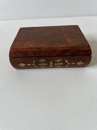 Vintage Wood with brass inlay trinket box|52038