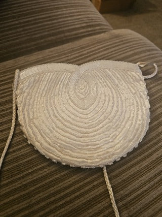AD. Clutch White Handbeaded Purse