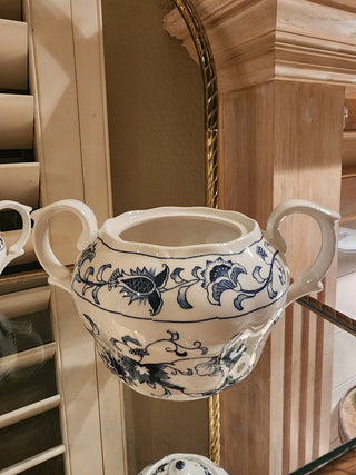 Creamer & Sugar Bowl Ming Tree Blue/ White as is RSV