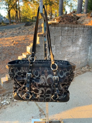 Vintage Coach optic black/gray Gallery shoulder purse tote F15669.