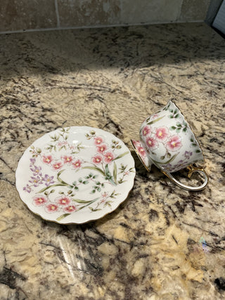 Vintage Floral Footed Tea Cup & Saucer (28) RCD|72029