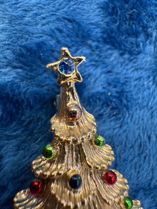 Vtg Gerry's signed Christmas Holiday Tree w Red & Green Gold Tone brooch|139057