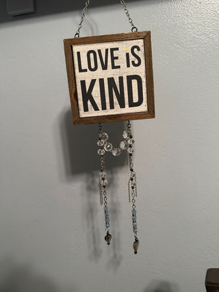 Motto Suncatcher 01 Love Kind