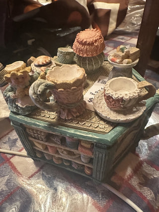 Vintage Adorable Decorative Teapot Shaped lidded Trinket Box Pantry Closet Rare #62 VV MTS|104473