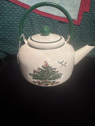Spode Christmas Tree Whistling Tea Kettle Pot Pocelain Enamel 2.2 quart, Vintage Christmas Tea Pot #62 VV MTS|131359