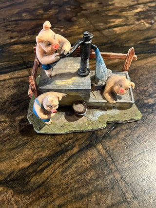 Bath Time Piggy Figurine RSV