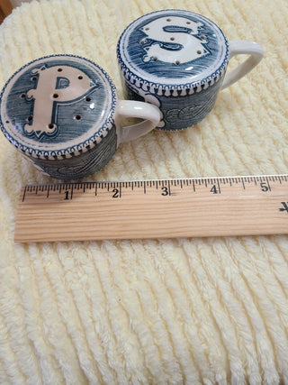 Currier & Ives Salt and Pepper Set, Handles, Blue/White RCD|87739