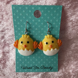 Easter earrings, chick in eggshell RSV
