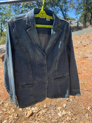 St. John's Bay blue denim jacket features a button-front blazer 1X