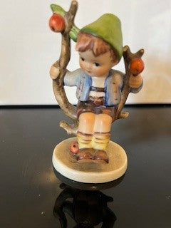 #1941 Hummel Apple Tree Boy RSV|65492