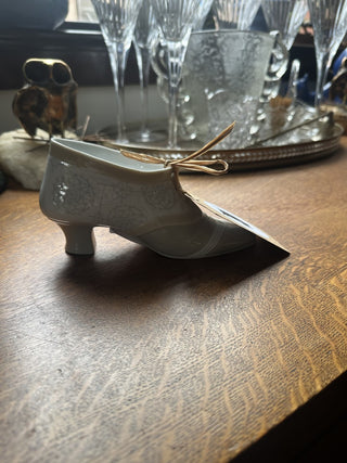 Nao Lladro Porcelain Ladys Shoe RSV|62738