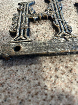 Metal hook rack “HOME”