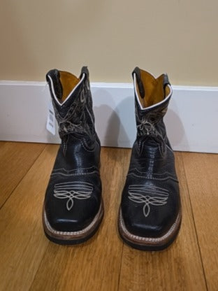 RF Kids Sz 2.5 Leather Potrillo Cowboy Boots