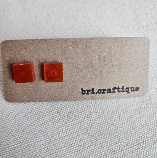 bri.craftique - Pink Resin Stud Earrings|130132