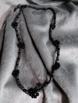 Beaded black necklace rsv
