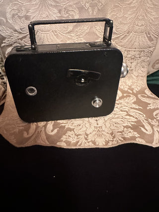 Kodak Cine-Kodak eight Model 20 Vintage movie camera and case #47 VV MTS|133111