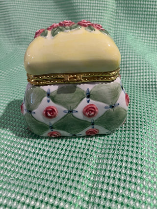 Pink Rose Yellow/Green Trinket or Pill Box. RSV|160011