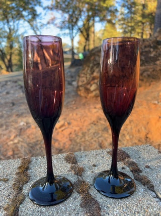 JP SET OF 2 vintage amethyst-tinted fluted champagne glasses
