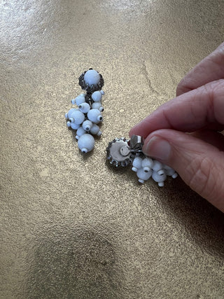 Vintage Milkglass Earrings|54124