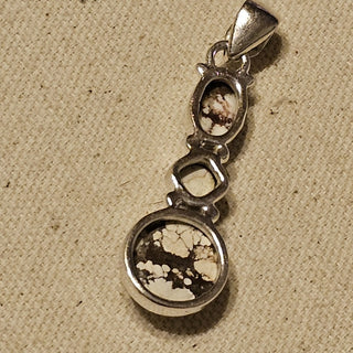 .925 3 stone wild horse pendant