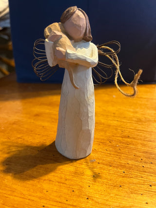 Willow Tree Angel of Friendship Ornament. RSV|135002
