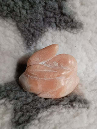 Carved stone bunny rsv|162371