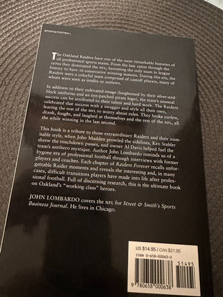 Book: Paperback Raiders Forever Brett Favre MTS|88399
