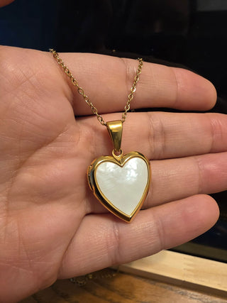 Gold Tone Heart locket necklace|87905