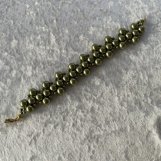 hand woven green bead bracelet RSV