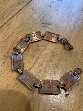 Copper Howling Wolf Bracelet MTS