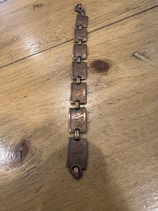 Copper Howling Wolf Bracelet MTS