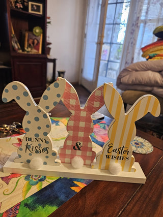 3 Bunnies Wishes Stand RSV