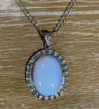 moonstone pendant, 18" chain RSV