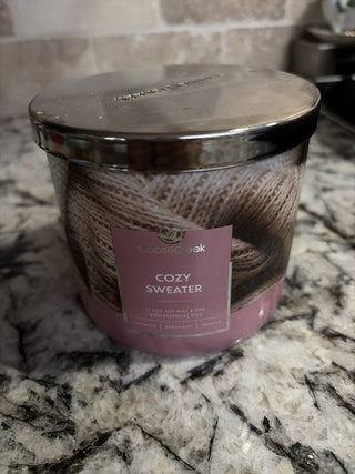 Goose Creek “Cozy Sweater” Candle RCD
