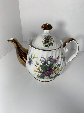 Royal Caldone Teapot RSV